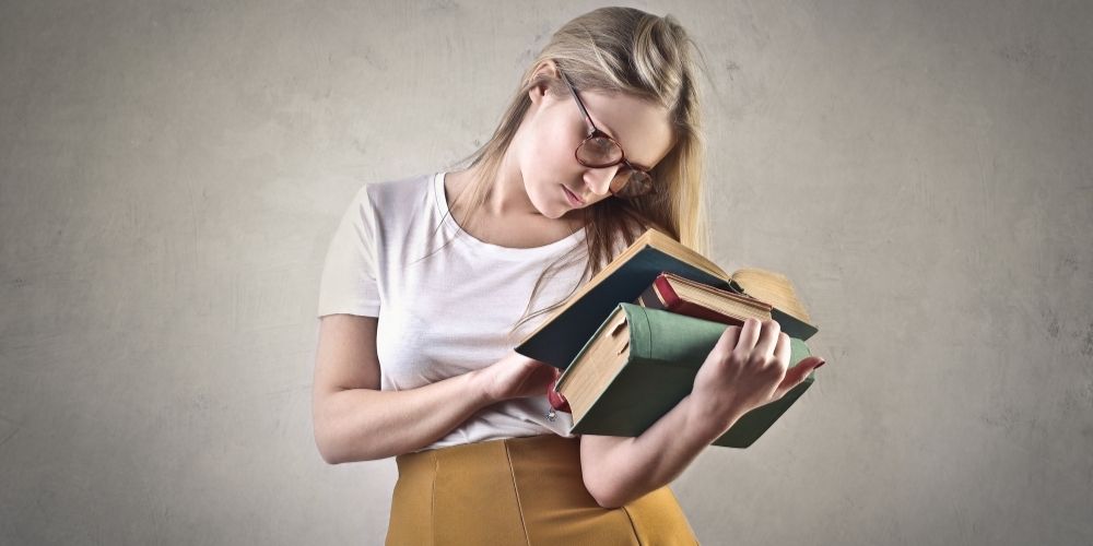 Et si tu arrêtais de te trahir en étant la « bonne élève » pour suivre ta voie/ (petite)voix ?
